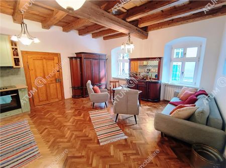 De inchiriat apartament unicat cu 2 camere langa Piata Mare din Sibiu - Photo 4