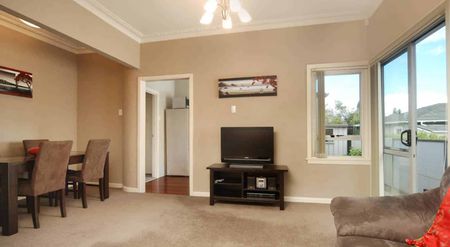 Great family home - Photo 5