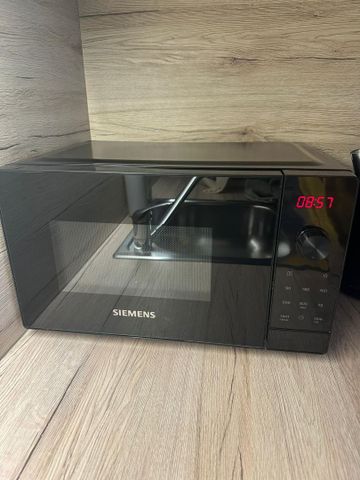 Nahe Akademiepark: Top-3-Zimmer Wohnung mit 6,86m² SÜD-Loggia - Photo 2