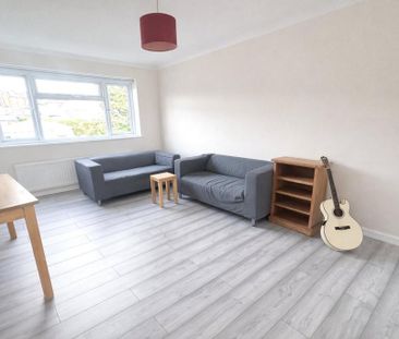 6 bedroom terraced house to rent - Photo 1