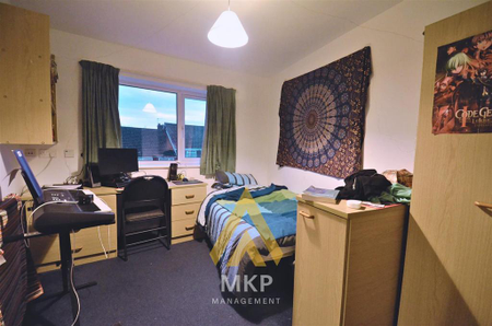 4 bedroom apartment to rent - Photo 4