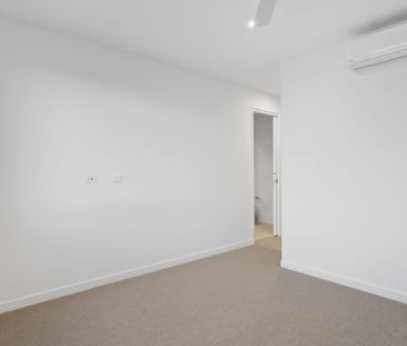 Unit 12/191 Quay Circuit, Newport. - Photo 5