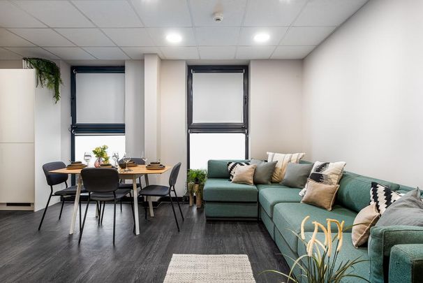 Studio to rent - Photo 1