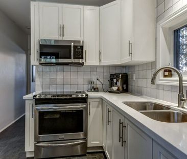 For Lease - 43 Rosslyn Avenue, Hamilton, Ontario - Photo 6