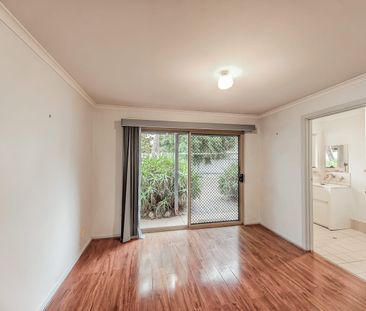 Two Storey Town-house in City Fringe - Photo 3