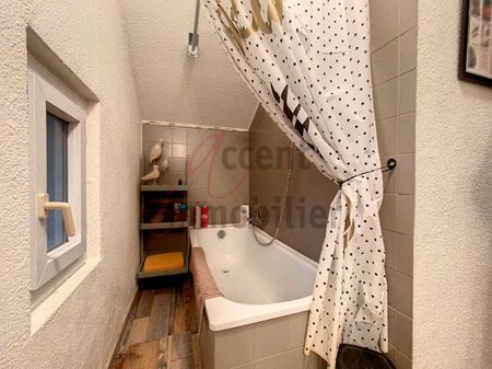 Noves Appartement T2 avec cour + abris, - Photo 3