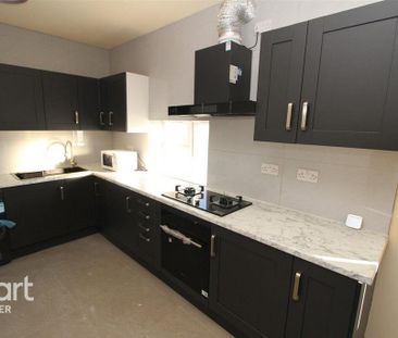 1 bedroom in a house share to rent - Photo 4