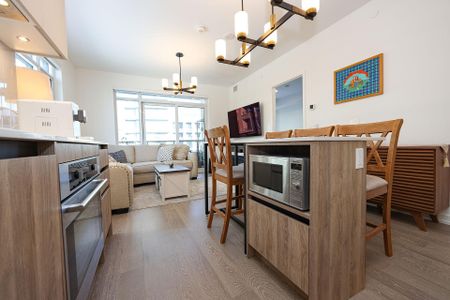 For Lease - 8 Beverley Glen Unit# D433, Vaughan, Ontario - Photo 5