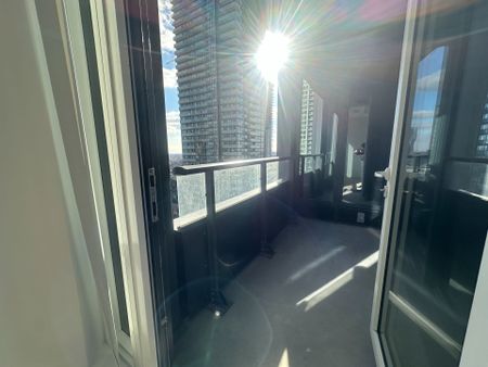 For Lease - 395 Square One Drive Unit# 1507, Mississauga, Ontario - Photo 3