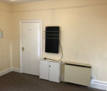 1 Bed Flat, Highfield, SO17 - Photo 6