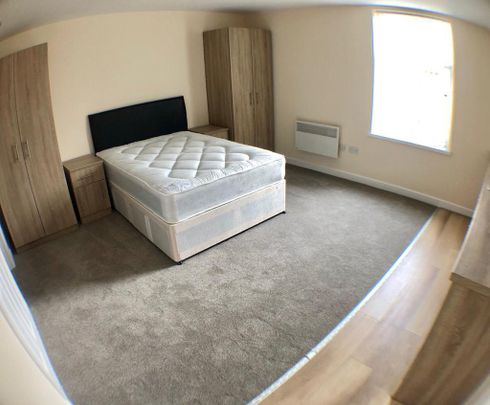 Chester Road North, Kidderminster - Photo 1