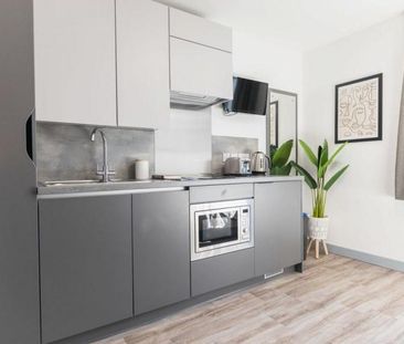 Studio to rent - Photo 6