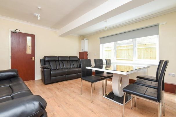 1 bedroom house to rent - Photo 1