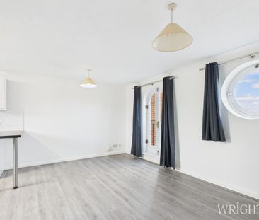 2 bedroom Flat - Walsingham Close, Hatfield - Photo 6