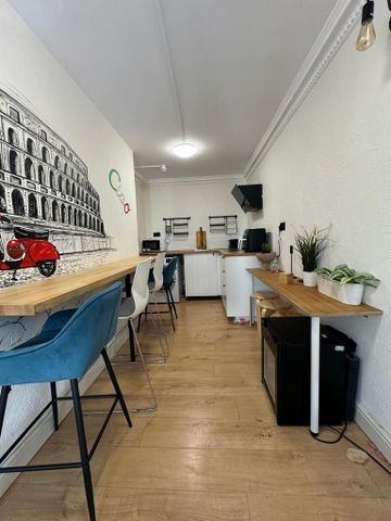 3 bedroom apartment to rent - Photo 3