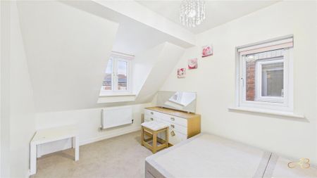 4 bedroom detached house to rent - Photo 5