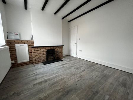 2 bedroom terraced house to rent - Photo 2