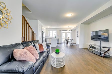 For Lease - 5188 Viola Desmond Drive, Mississauga, Ontario - Photo 2