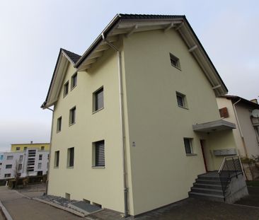 Moderne 4.5 Zi. Wohnungen mit Balkon, eigenem Waschraum und Waschturm - Foto 3