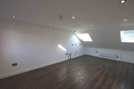 3 bedroom maisonette to rent - Photo 4