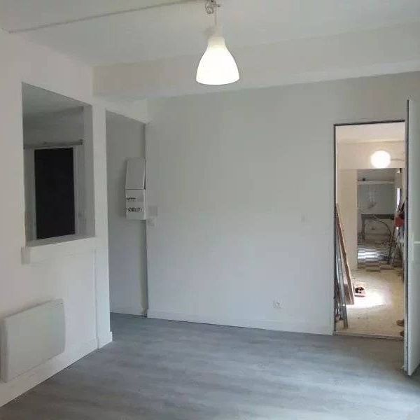 Location appartement Agde, 2 pièces, 1 chambre, 32 m², 490 € (Charges comprises) - Photo 1