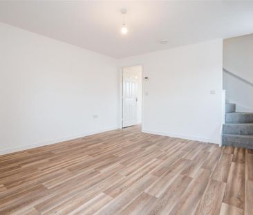 2 bedroom semi-detached house to rent - Photo 2