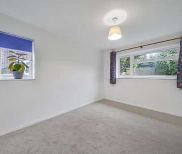 2 bedroom bungalow to rent - Photo 3