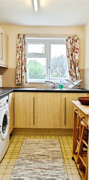 Barnwood Road, Guildford, Surrey, GU2 8JD - Photo 1
