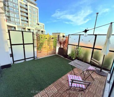 107 - 405 DUNDAS STREET W | 107 - 405 DUNDAS STREET W, Oakville - Photo 1