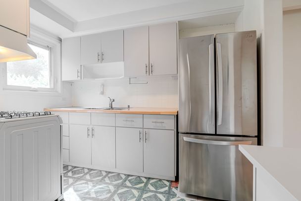 For Lease - 254 Eileen Avenue, Toronto, Ontario - Photo 1