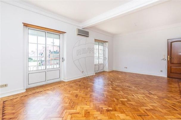 Apartamento T4 - Photo 1