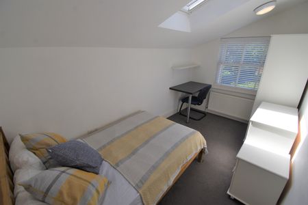 6 Bed Terraced House, Donnington Road, RG1 - Photo 5