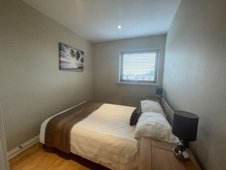 2 bedroom flat to rent - Photo 4