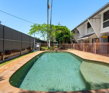 Stylish 2-Bedroom Unit in the Heart of Peregian Beach! - Photo 1