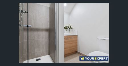 Spectacular Double-Storey Haven in the Coveted Lilium Estate - Photo 5