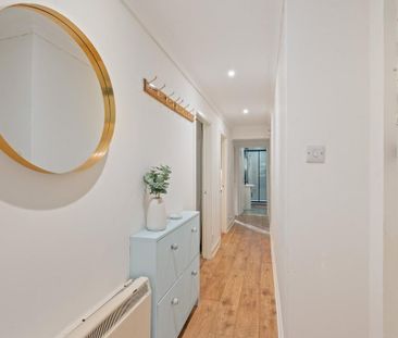 1 bedroom flat to rent - Photo 6