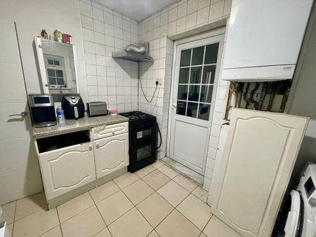 2 bed maisonette to rent in Costons Lane, Greenford, UB6 - Photo 4