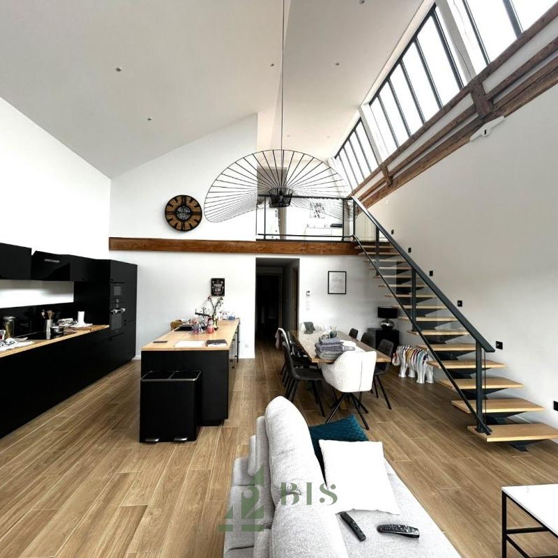 Location Maison 144m² ROANNE 42300 - Photo 1