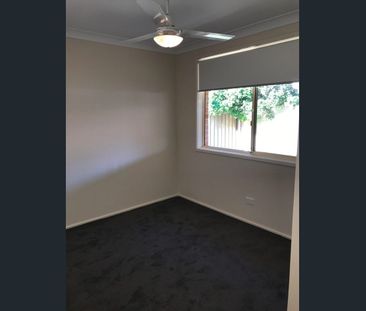 Viewings from 3 March | Light filled modern duplex in quiet location - Photo 3