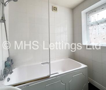 4 Bedroom Mid Terraced House for rent in Hessle Mount - Photo 4