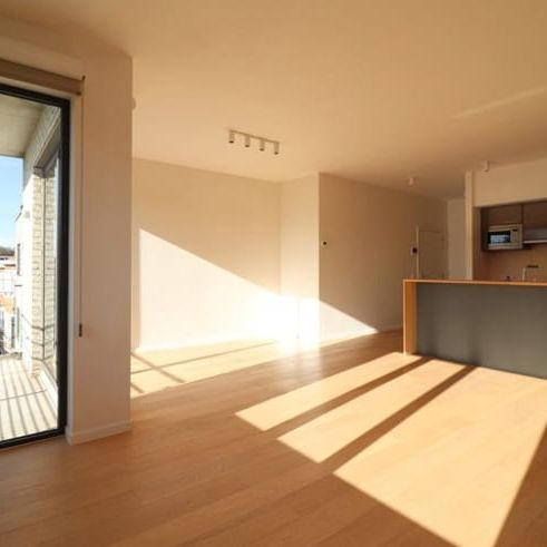 Appartement te huur - Photo 1