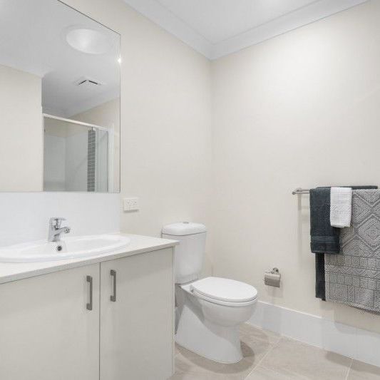 Break Lease $620pw - Photo 1