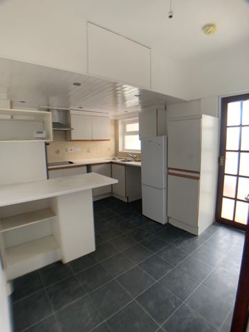 Thornton Avenue, West Drayton, UB7 9JU - Photo 5