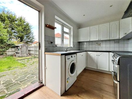 2 bedroom terraced house to rent - Photo 5