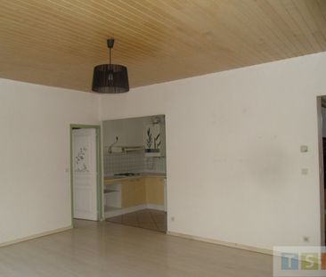 Location Appartement 2 pièces 51m² LANNEMEZAN 65300 - Photo 1