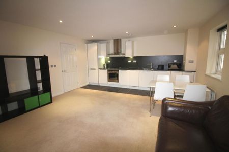 2 bedroom apartment to rent - Photo 2