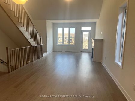 For Lease - 313 O'Toole Crescent, Peterborough, Ontario - Photo 5