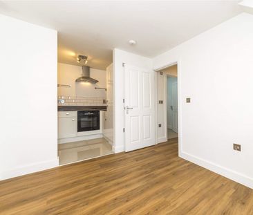 2 bedroom apartment to rent - Photo 6