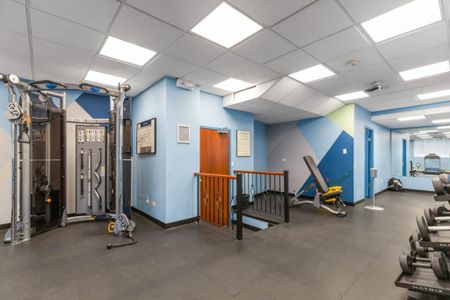 Edmonton Unfurnished apartment Rental in University & Whyte Ave - Central University Studio Perfect for Students or Professionals - Photo 4