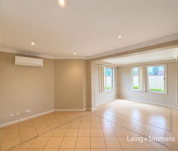 Spacious townhouse in a prime Quakers Hill location - Photo 1